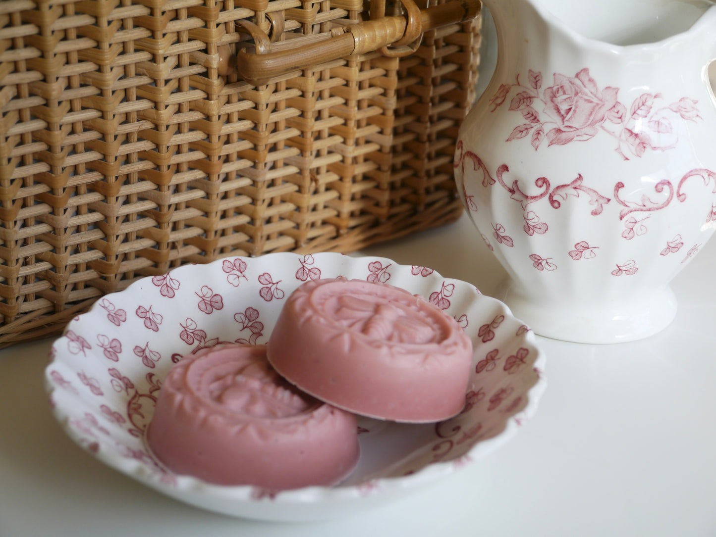 Tallow Soap Bee Bars