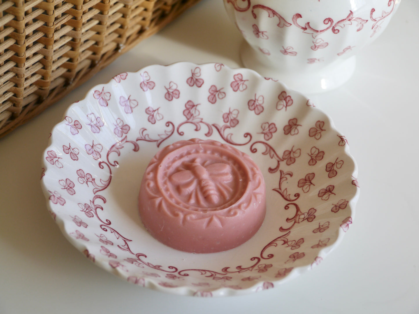 Tallow Soap Bee Bars